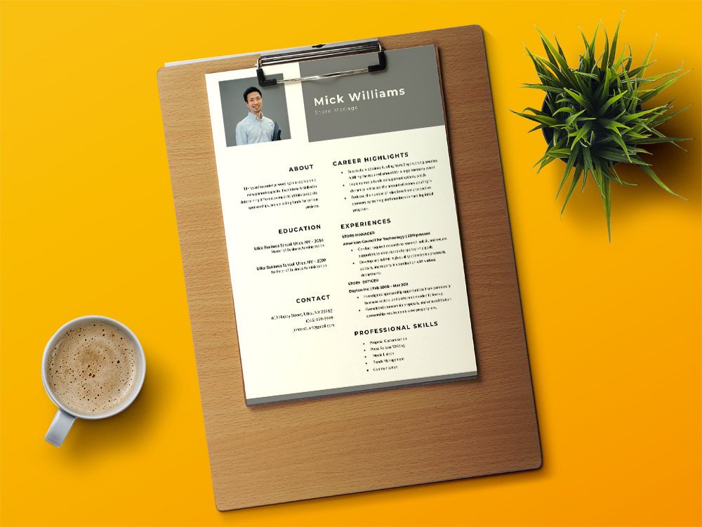 Free Manager Word Resume Template in with Clean and Simple Design